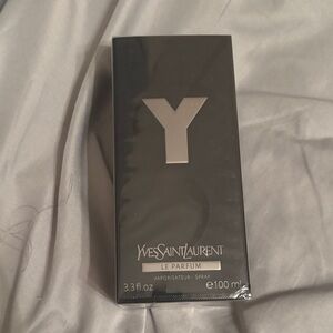Yves Saint Laurent Le Parfum - Black and Silver